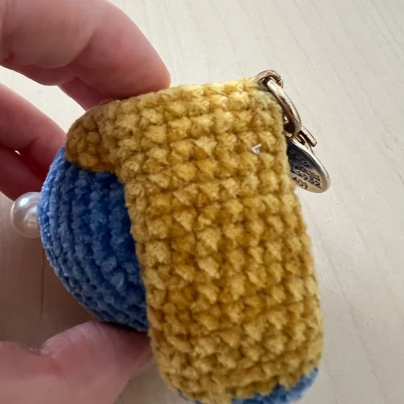 Handmade Crochet Bag Charm/Key Chain - Picture 5 of 5